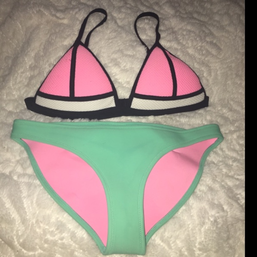TRIANGL bikini