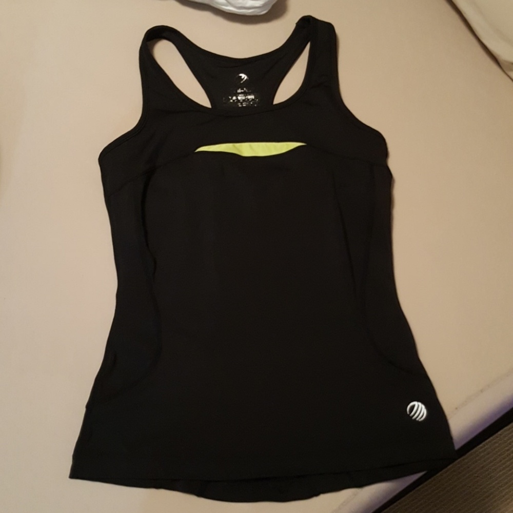 Mpg workout tank with built in bra.