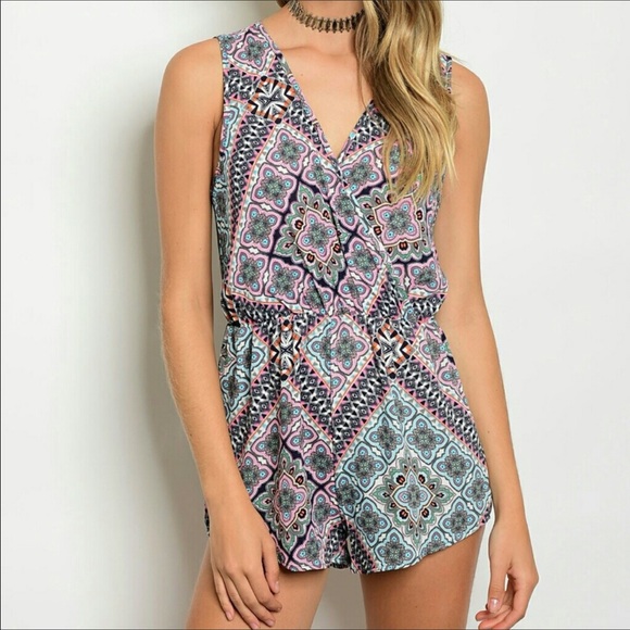 🔴SALE🔴Multi Print Romper - Picture 1 of 4