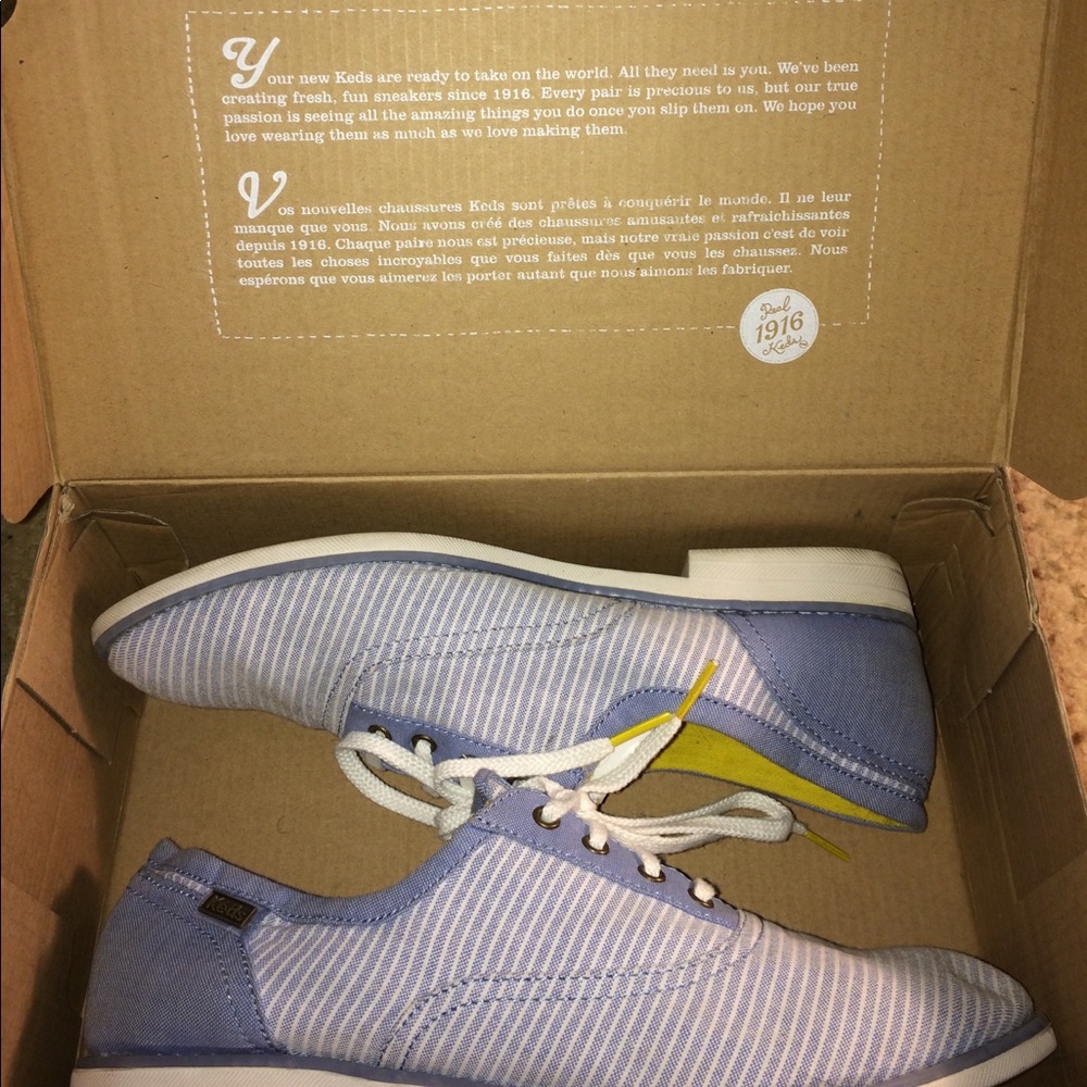 Casual shoes