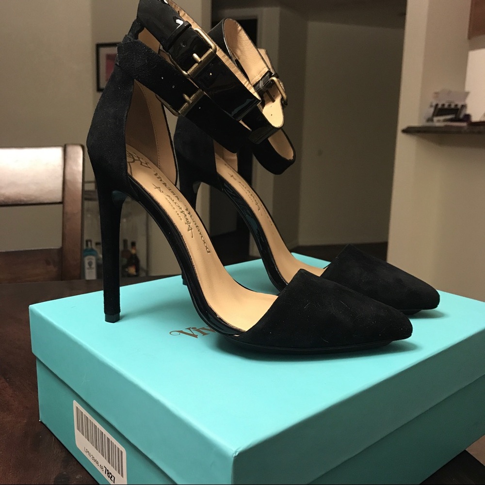 Vivienne Westwood - Strappy Black Pump SZ9