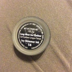 Bobbi Brown Cream Liner