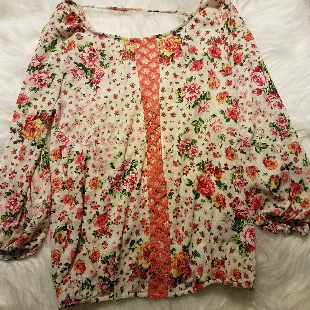 Floral mid sleve shirt