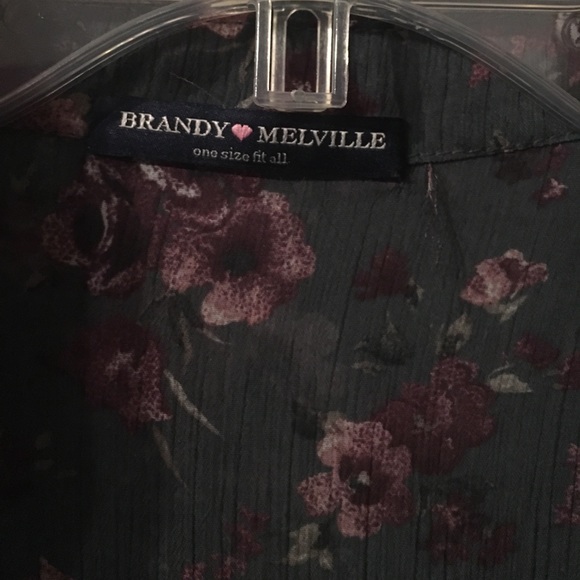 Brandy Melville top - Picture 2 of 3