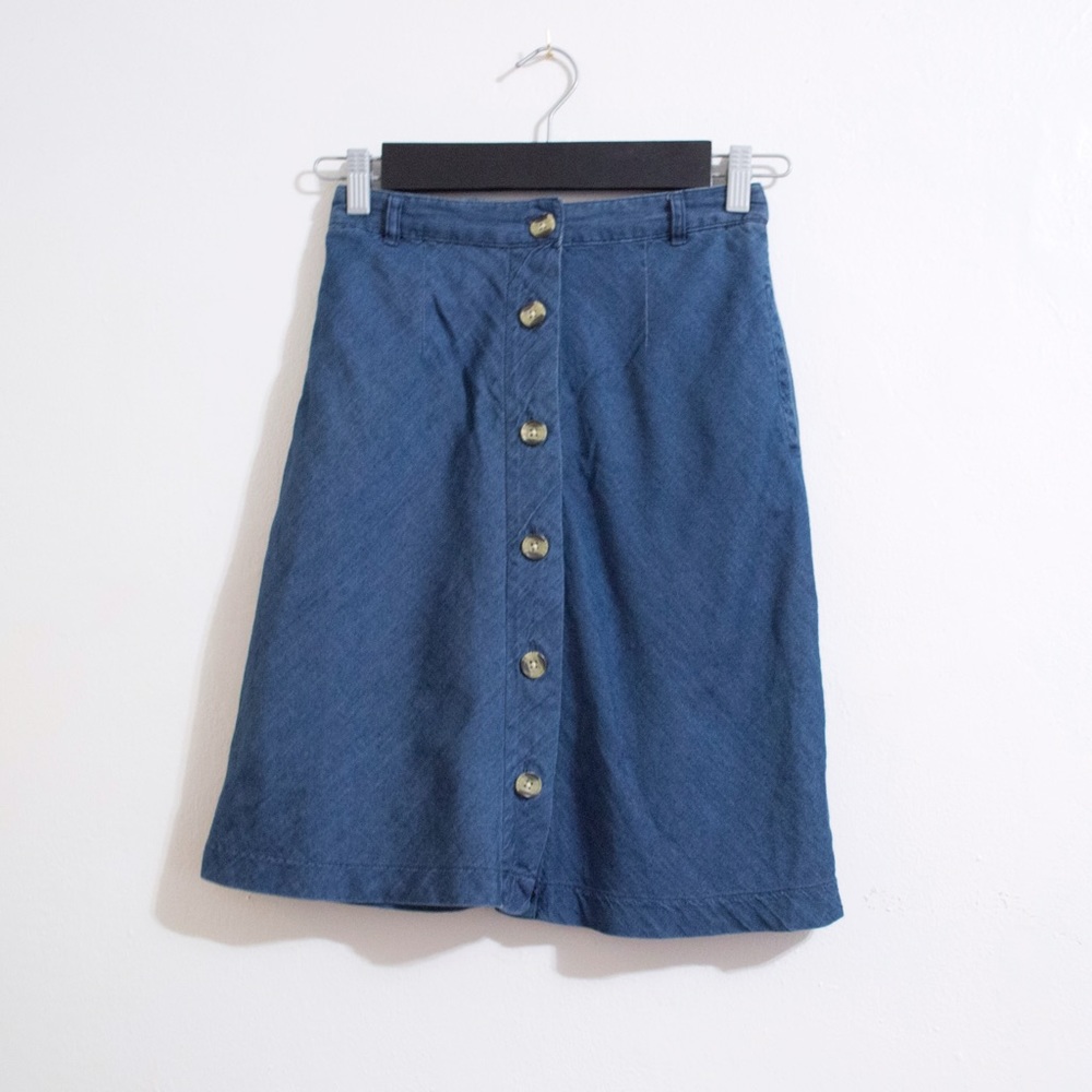 denim button up A-Line skirt w belt loops