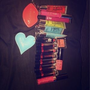 lipgloss and Lipstick
