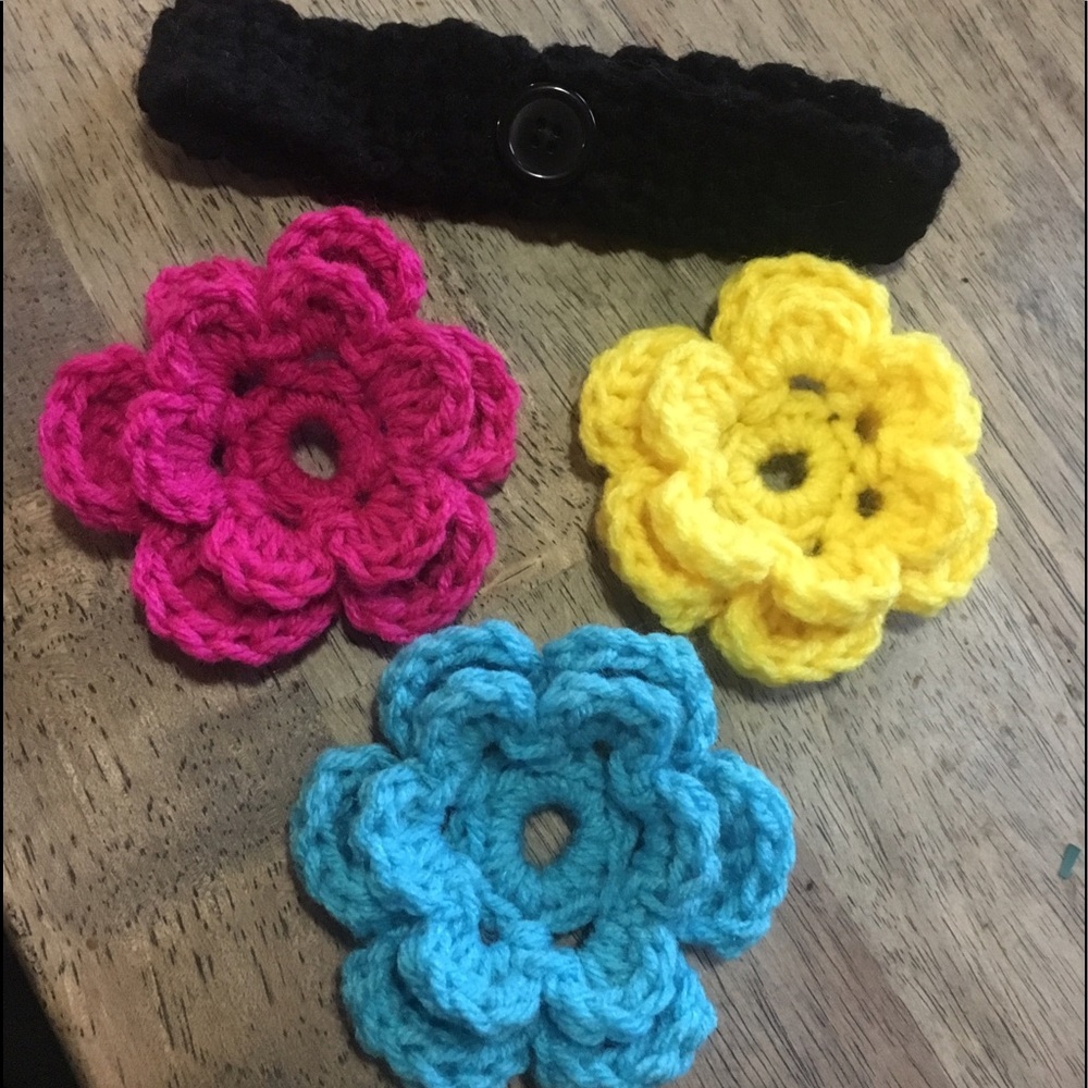 Brand new Crochet headband with crochet flowers