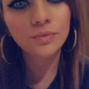 Meet your Posher, Brena