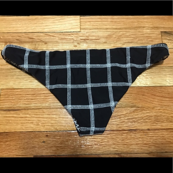 New! Acacia black bikini bottom - Picture 2 of 3