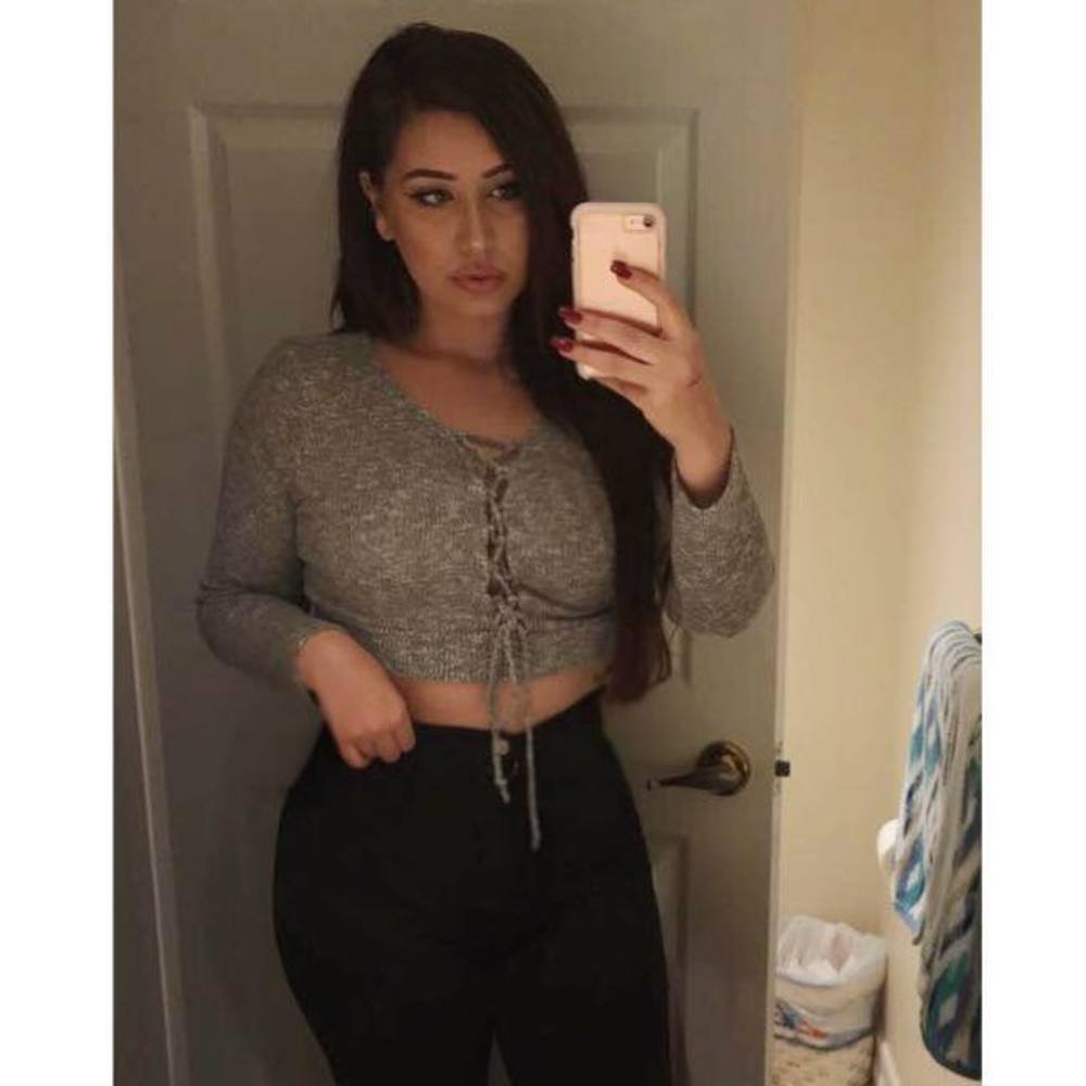 Meet your Posher, Layla