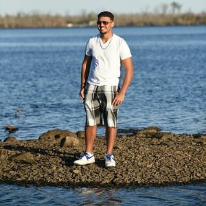 Meet your Posher, Dejon