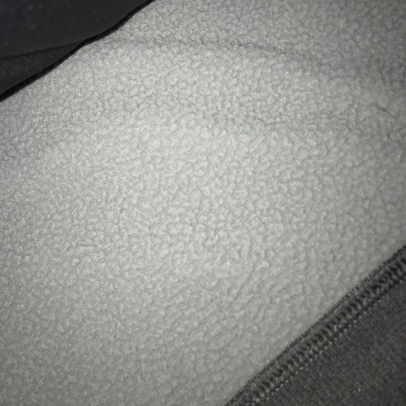 New Under Armour Sweatshirt! - Picture 5 of 5