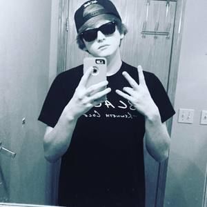 Meet your Posher, Nik