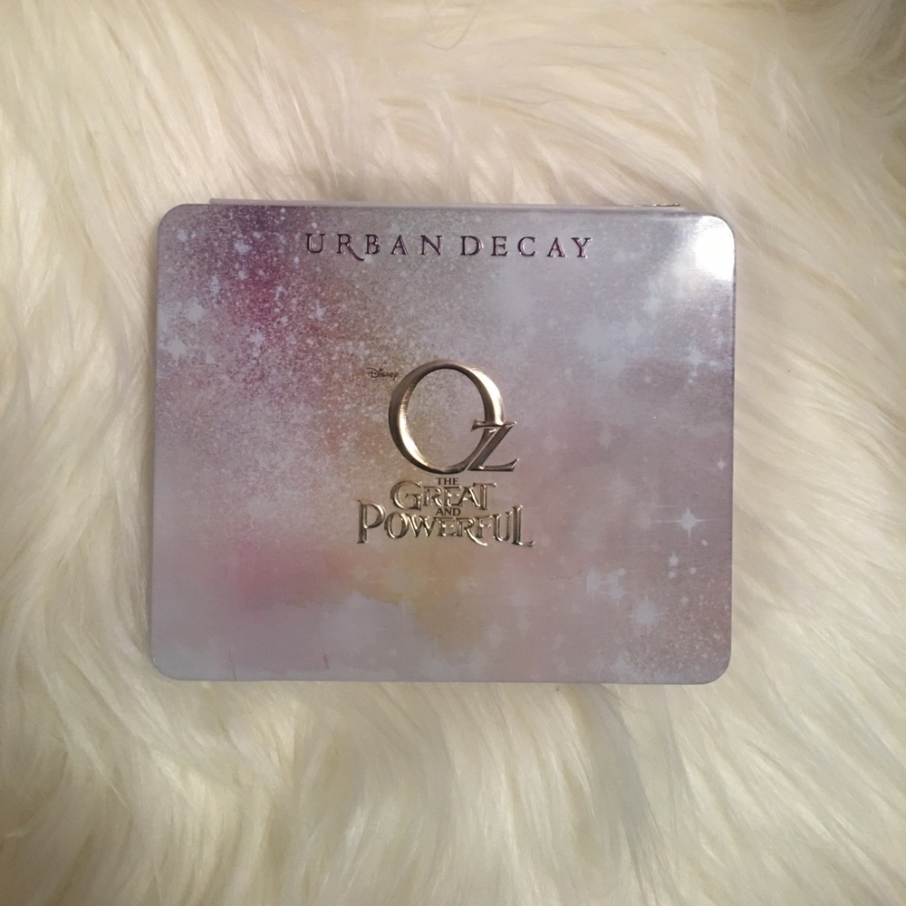 URBAN DECAY GLINDA PALETTE (Wizard of Oz)💖💄👑