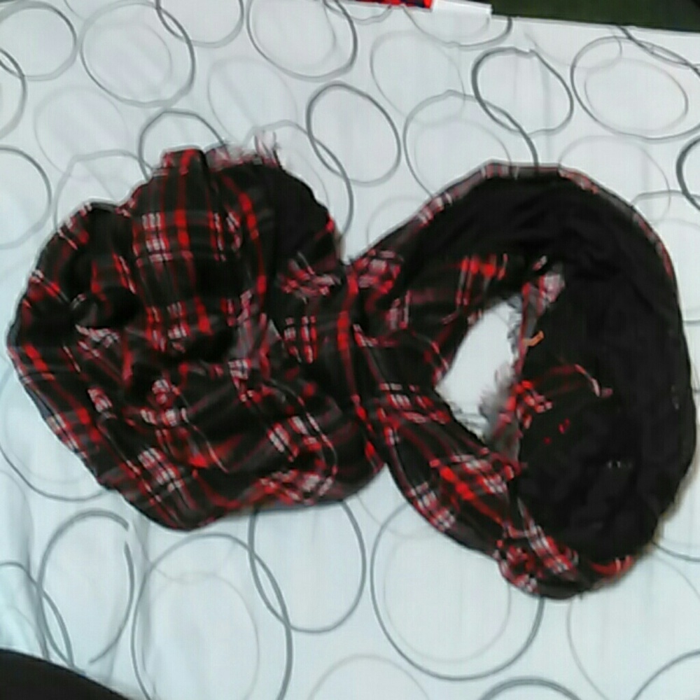 Plaid scarf