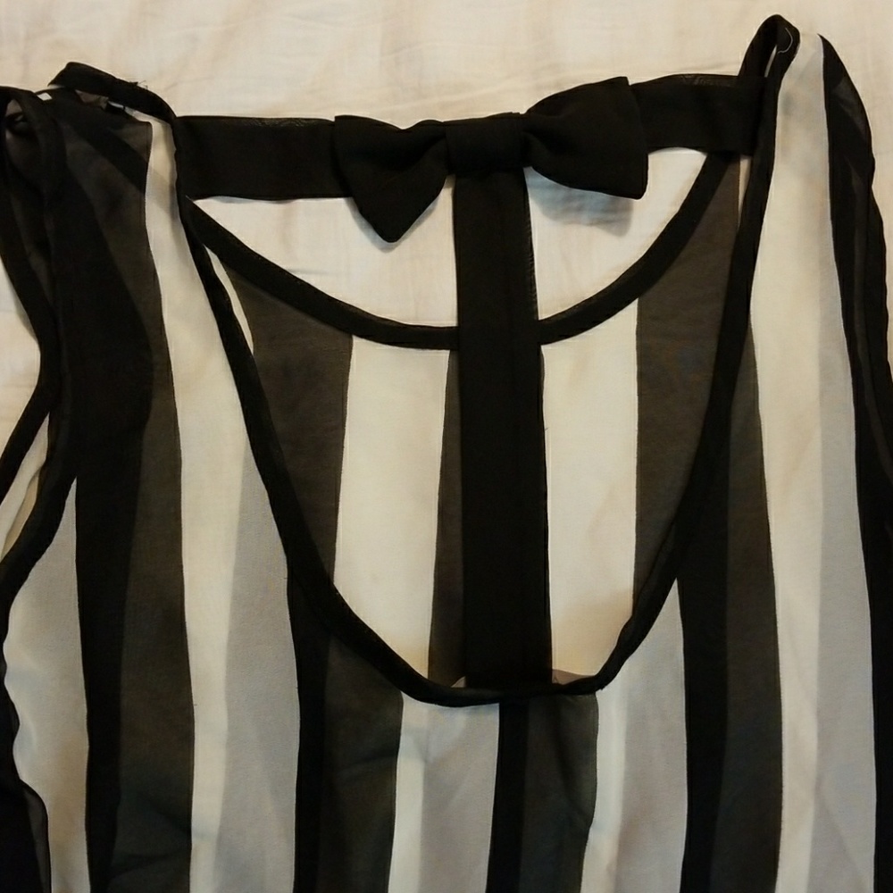 Hi-low Striped tank with bow detail
