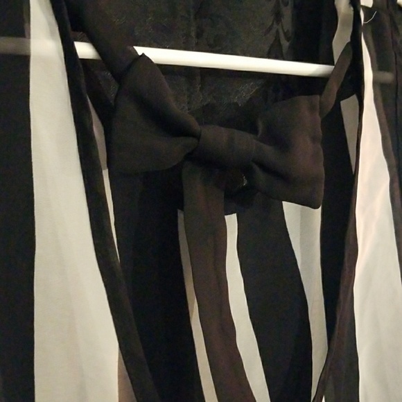 Hi-low Striped tank with bow detail - Picture 4 of 4