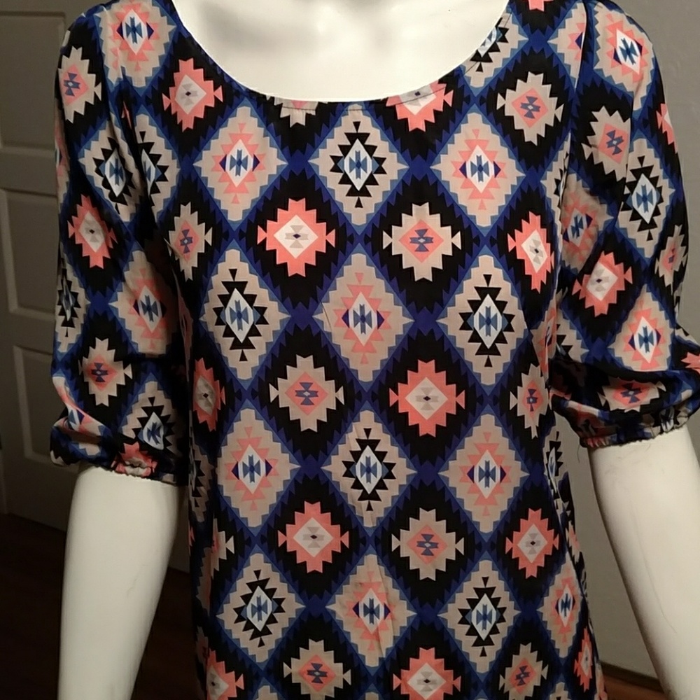 SOLD......Forever 21 diamond blocked dress - Picture 3 of 3