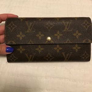 Authentic Louis Vuitton Wallet