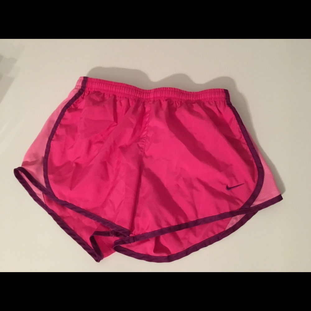 Nike girls drifit shorts