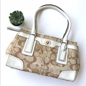 🔥One Hour Sale🔥 Coach Hampton Handbag