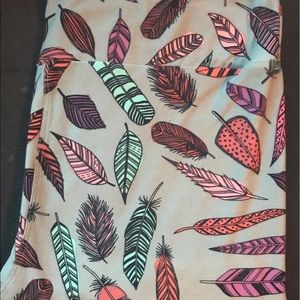 LuLaRoe TC Feather leggings Grey