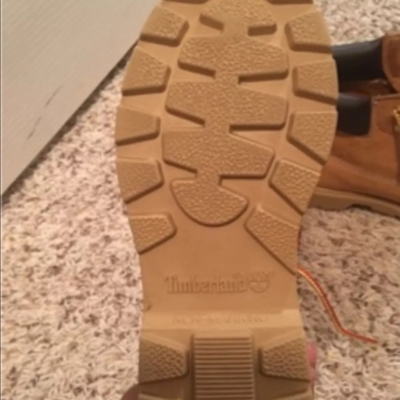 Boys timberland boots - Picture 2 of 2