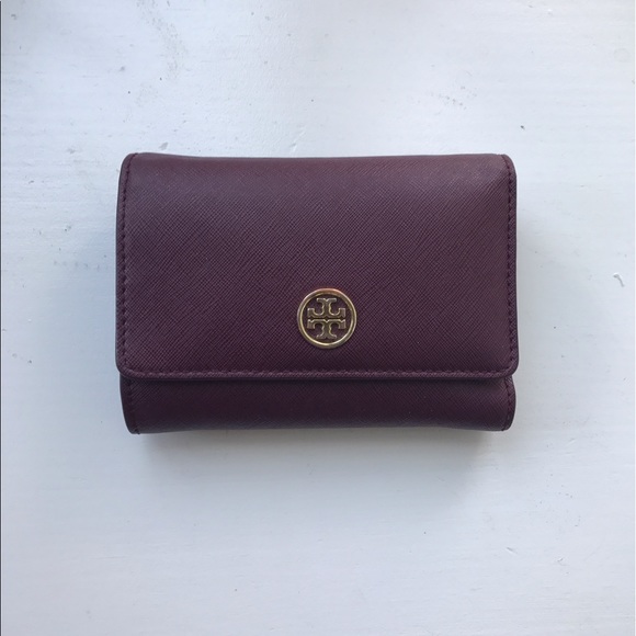 Tory Burch Wallet - Robinson Medium Flap Tri-Fold - Picture 1 of 3