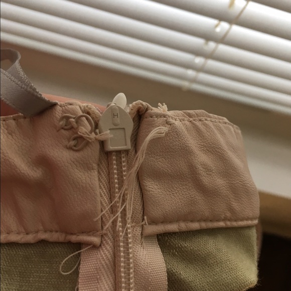 baby pink faux leather skirt - Picture 4 of 4