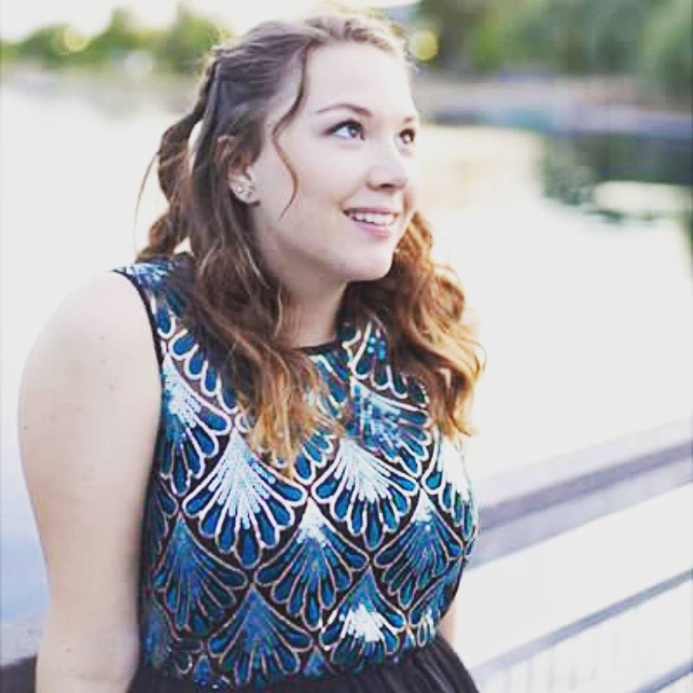 Meet your Posher, Olivia