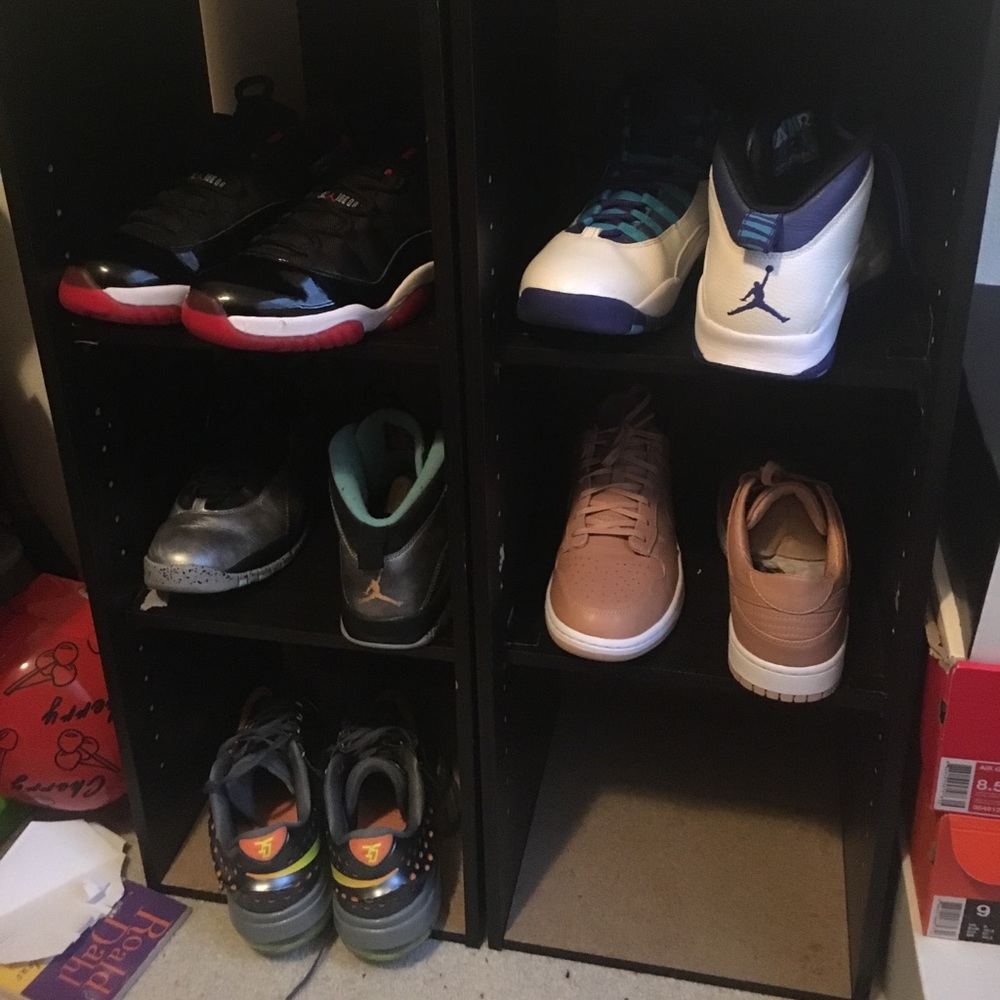Shoes Jordan's nikes sizes 8.5-9.5