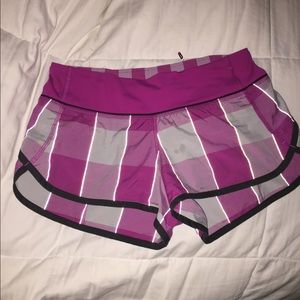 Lululemon speed shorts. Pretty and pink🎀