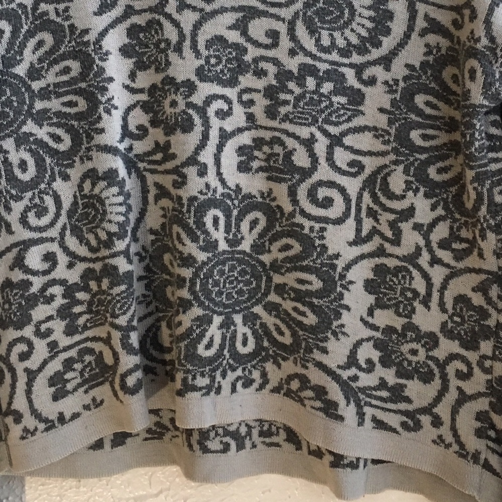 floral crop sweater from Tj Maxx - Picture 2 of 3