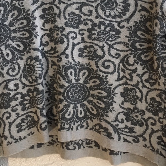 floral crop sweater from Tj Maxx - Picture 2 of 3