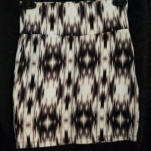 High waisted body con skirt