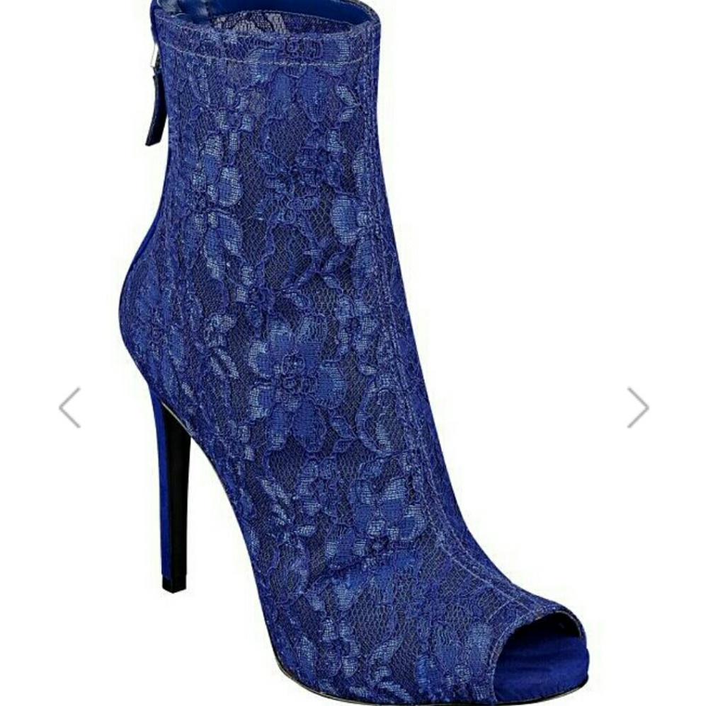 Guess Lace Bootie