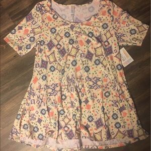 🔹LuLaRoe Perfect T 🔹