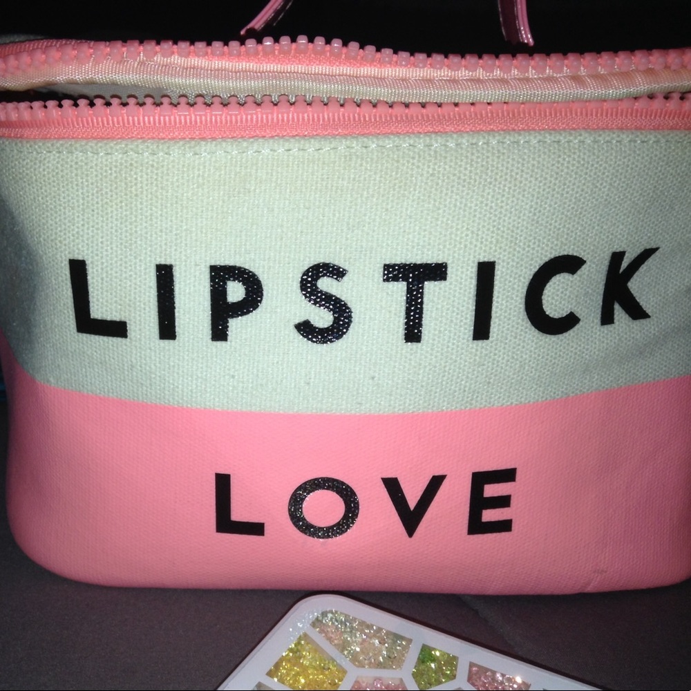 Forever 21 makeup bag