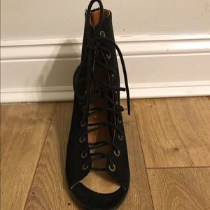 Women's black lace-up sandal bootie heels
