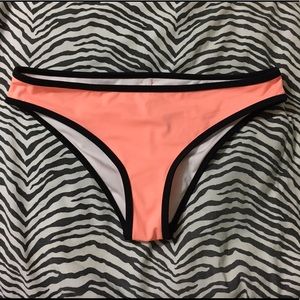 Victoria's Secret Bikini Paradise Peach Bottoms
