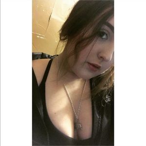 Meet your Posher, Deanna