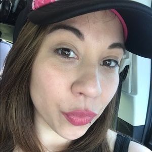 Meet your Posher, Caroline