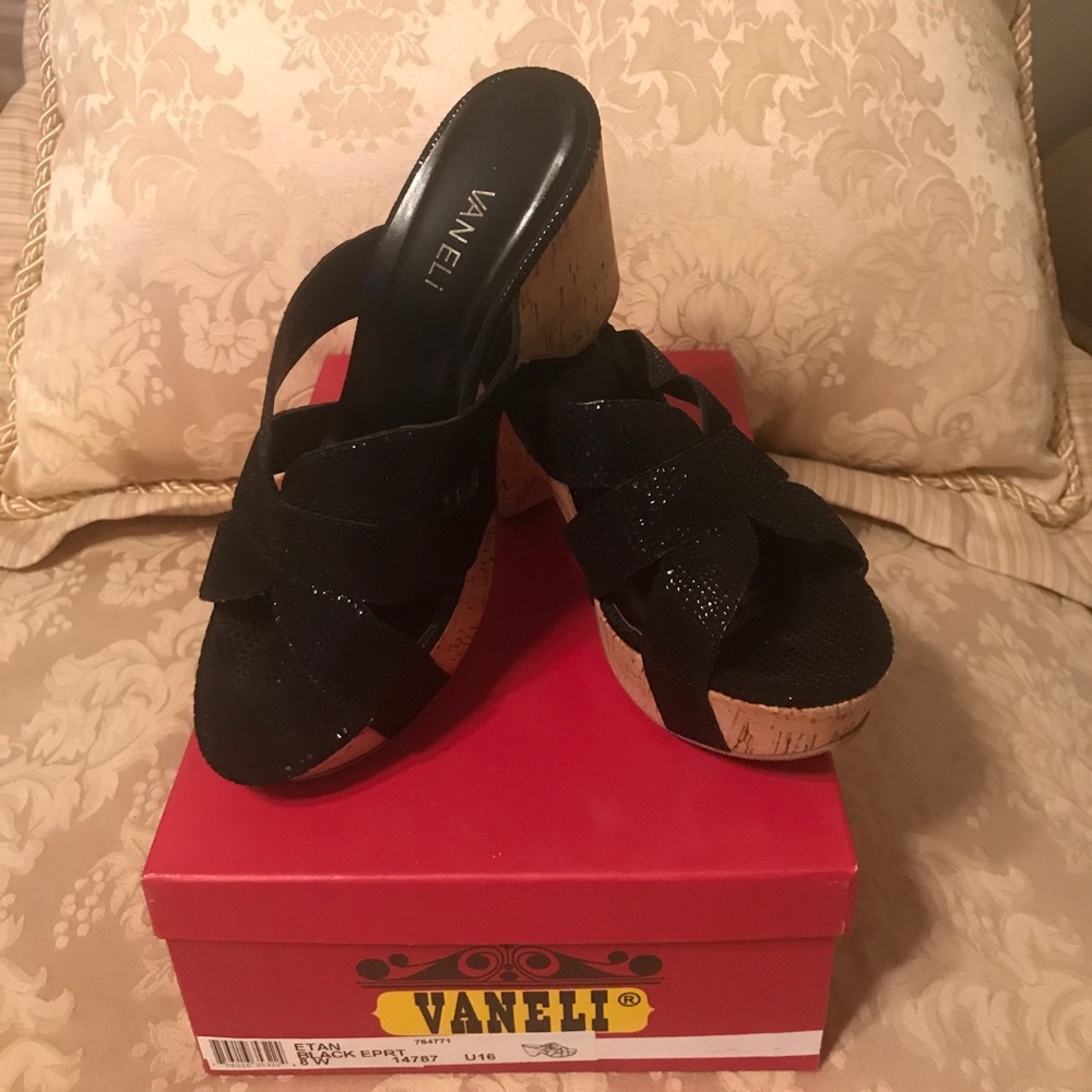Vaneli Black Etan Wedge Shoes!!