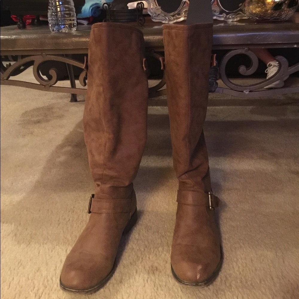 Riding boots