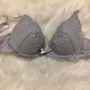 *Sold* Victoria's Secret Push-Up Bra