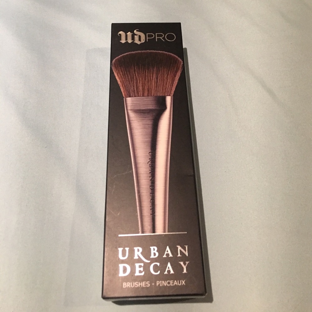 Urban Decay Pro Brush-Large Powder Brush