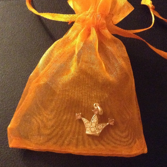 Accessory - Picture 2 of 2