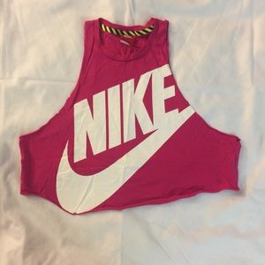 NIKE razor back running cropped tank