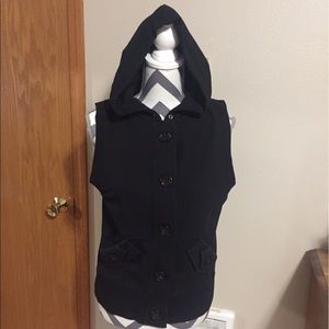 Comfy Button-up Hooded Vest