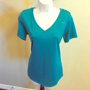 Nike Women's Legend V-Neck Short Sleeve Shirt